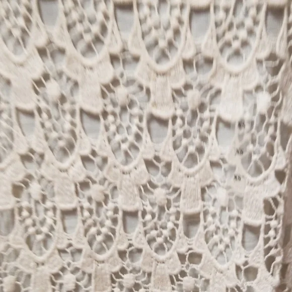 Miss Me Women's Lace Overlay Top - Picture 4 of 6